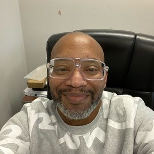 Meet your Posher, Corey